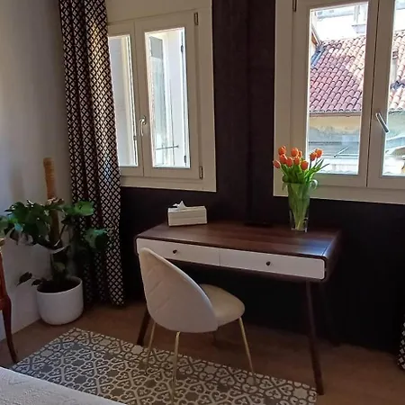 La Casa Di Veronique * Όπως