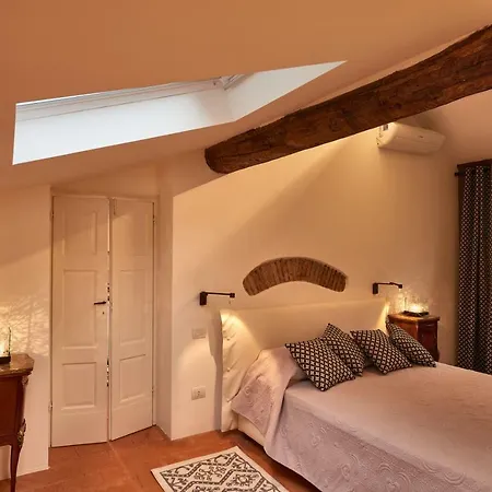 La Casa Di Veronique Apartman *