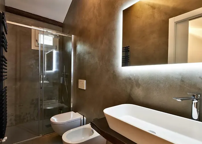 La Casa Di Veronique Daire Como