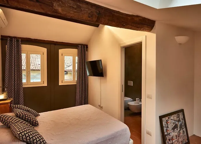 La Casa Di Veronique Daire Como