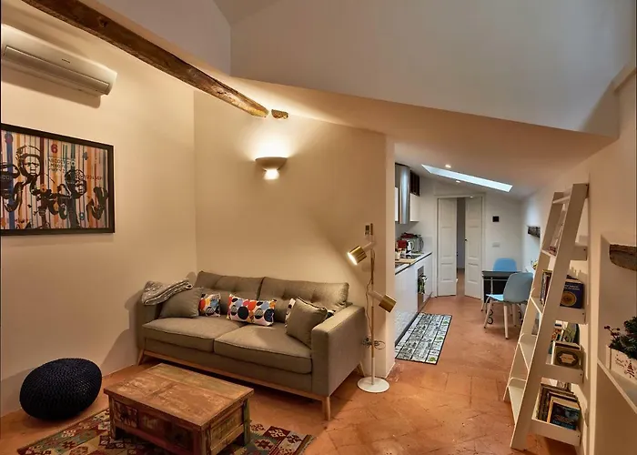 La Casa Di Veronique Daire Como