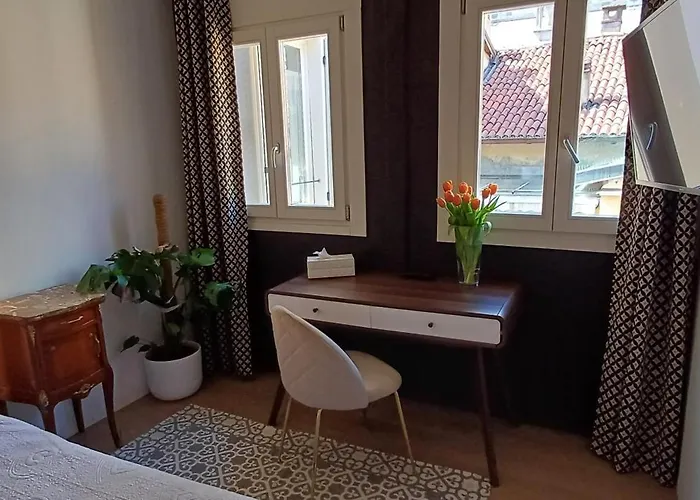 La Casa Di Veronique * Como